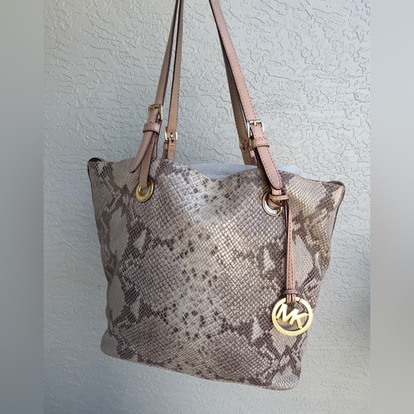 MICHAEL Michael Kors Handbags - Michael Kors Python effect Khaki & Black Embossed Leather Bag